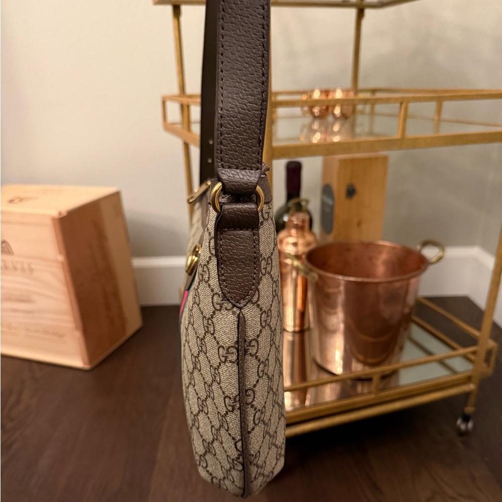 Purse - Picture 4 of 9